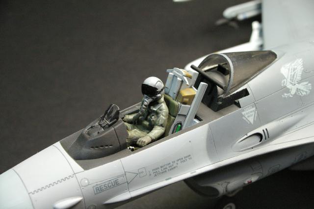 ハセガワ 1/48 F-16CJ ファイティングファルコン”三沢ジャパン