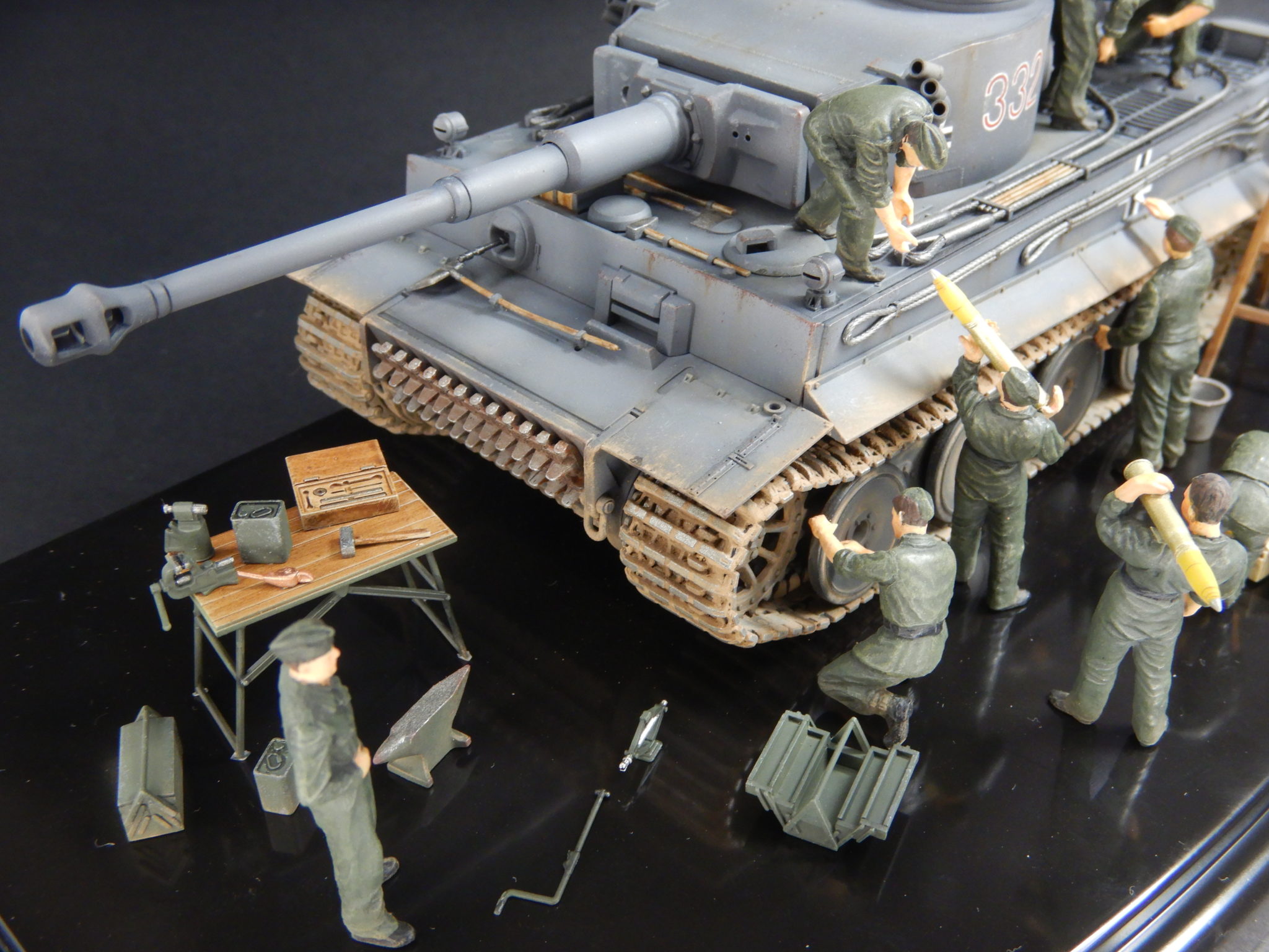 タミヤ 1/48 ドイツ 重戦車 タイガーI 初期生産型 | 手動式模型工作 タミヤ 1/48 ドイツ 重戦車 タイガーI 初期生産型 | 手動式模型工作